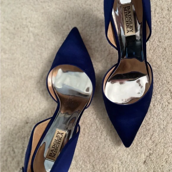 Badgley Mischka Elegant Blue Satin Women's Shoes with Crystal Embellishments - Picture 9 of 9